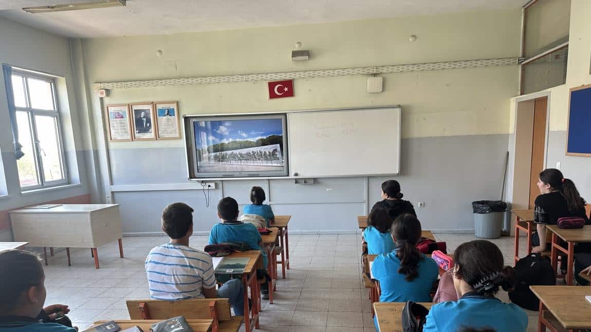 İLK DERS: ÇANAKKALE'DEN GAZZE'YE BAĞIMSIZLIK RUHU VE VATAN SEVGİSİ